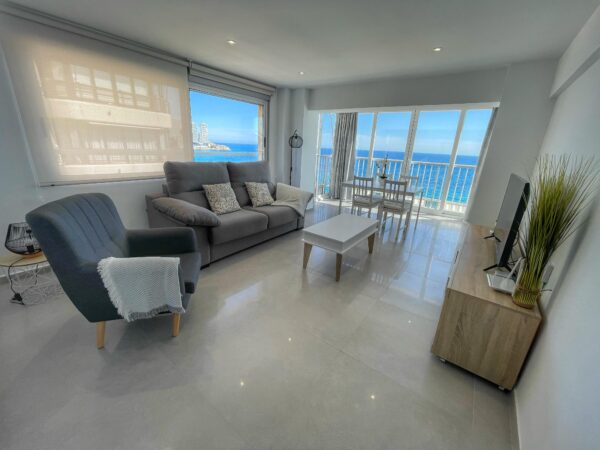 Espectacular apartamento en Benidorm, tipo superior con un PLUS en las vistas al mar.